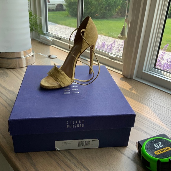 Stuart Weitzman - Yellow wrap sandals - Picture 1 of 3